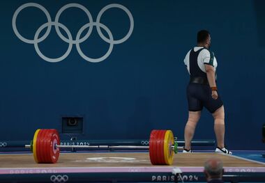نتیجه نگیر و طلب‌کار باش؛ سناریوی نخ‌نما این بار در وزنه‌برداری!