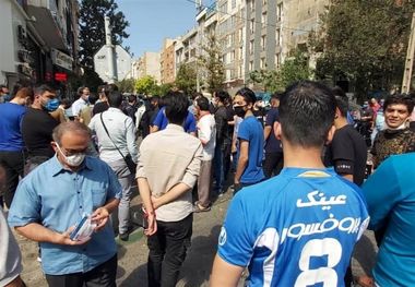 ویدیو | پیشکسوت جنجالی پرسپولیس در تجمع استقلالی‌ها!