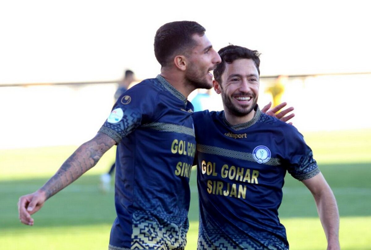 رقابت پرسپولیس و استقلال برای جذب این مدافع