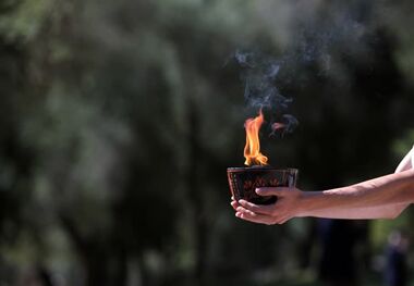 مشعل المپیک پاریس روشن شد

