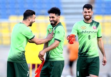 عکس | مهمان‌های ویژه تمرین امروز پرسپولیس چه کسانی بودند؟