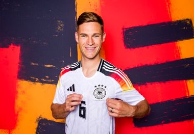 ستاره فوتبال آلمان: نسل ما خودخواه نیست
