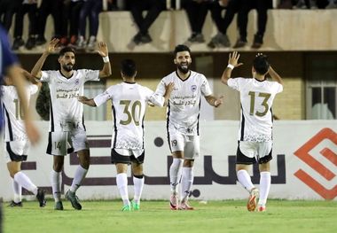 ۳ باشگاه مطرح در خطر حذف از لیگ برتر فوتبال ایران