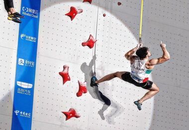 ویدیو | دو صعود رضا علیپور در سنگنوردی المپیک 2024