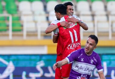 تمدید 24 میلیاردی پرسپولیس با مهاجم 34 ساله!