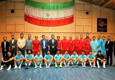 حضور وزیر ورزش در اردوی تیم ملی فوتسال
