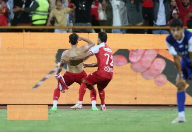عکس | شادی سانسورشده بازیکن پرسپولیس از تلویزیون