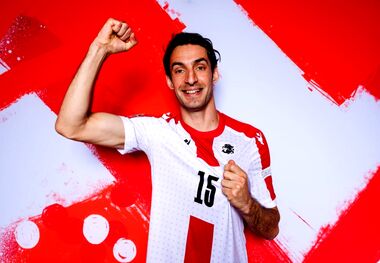 درآمدزایی ۲۳,۰۰۰,۰۰۰,۰۰۰ تومانی گولسیانی برای پرسپولیس!