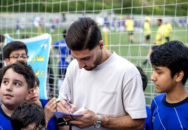 عکس | روز شلوغ علیرضا جهانبخش در سعادت‌آباد تهران 