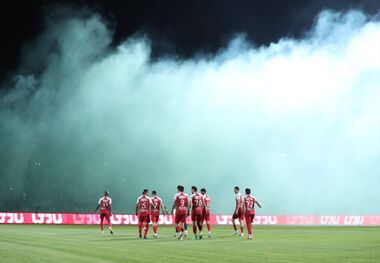 عکس | خواسته هواداران پرسپولیس: درویش را اخراج کنید!