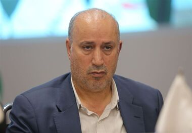 شعار هواداران سپاهان علیه مهدی تاج!

