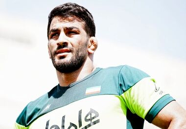 عکس | تصویر نوجوانی حسن یزدانی در صفحه اتحادیه جهانی کشتی