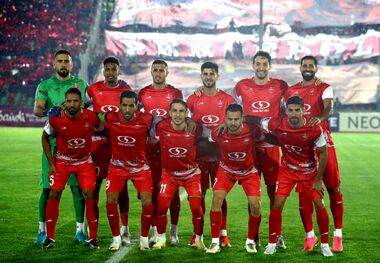 نقش تخت جمشید روی پیراهن آسیایی با اصرار پرسپولیسی‌ها