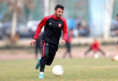 کنایه به ستاره پرسپولیس؛ حالا با بادیگاردت برو استخر!