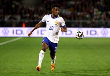 کینگزلی کومان منتظر تولد چهارمین فرزندش است و اردوی فرانسه را ترک می‌کند!