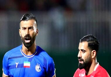 ویدیو | خطای پنالتی رامین رضاییان روی سعید مهری و گل کنعانی برای پرسپولیس