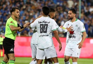 اعتصاب در فوتبالیست‌ها در اصفهان تمام شد
