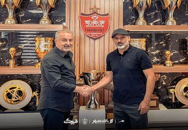 حسینی با پرسپولیس تمدید کرد


