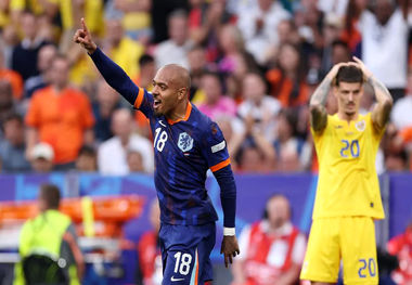 ویدیو | گل سوم تیم ملی هلند به رومانی توسط مالن ؛ یورو۲۰۲۴
