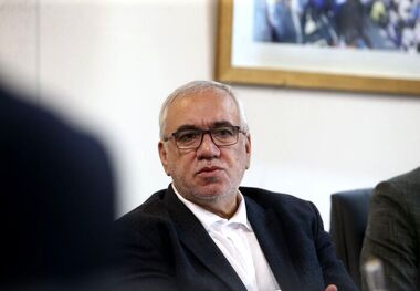 علی فتح‌الله‌زاده: جام را به پرسپولیس بدهید تا بقیه سرکار نباشند