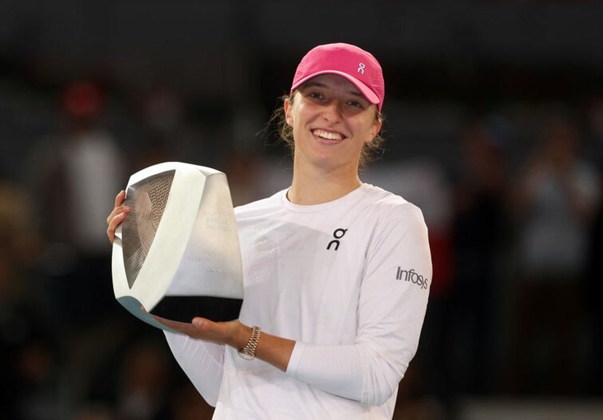 دختر 23 ساله پولدارترین تنیسور جهان شد