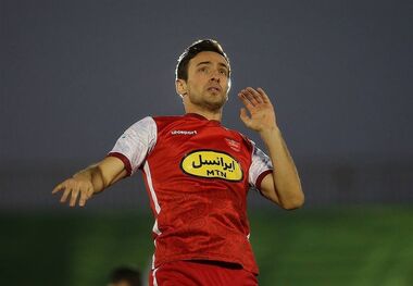 سپاهان رفتن احمدزاده را با جذب این ستاره پرسپولیس تلافی می‌کند