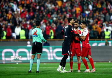 پرسپولیس در نبود بیرانوند دروازه‌بان بزرگ می‌خواهد