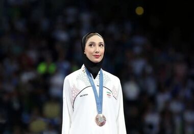 مبینا نعمت زاده بالاخره اینستاگرام خود را بست!