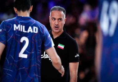 پیمان اکبری سرمربی تیم ملی والیبال ایران: شرایط روحی و روانی نرمال نیست