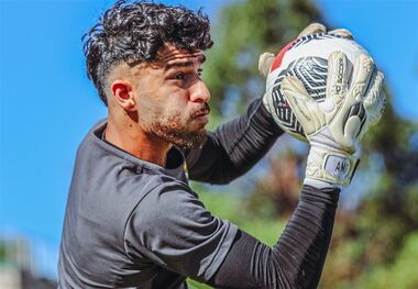 عکس | بچه عقاب به پرسپولیس برنمی‌گردد!