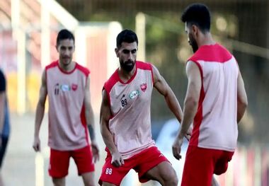 آخرین وضعیت خط هافبک پرسپولیس؛ اسدبیگی نمی‌خواهد برود