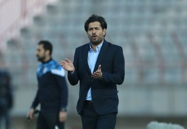 عکس | پیام معنادار سرمربی شمس‌آذر برای پرسپولیس