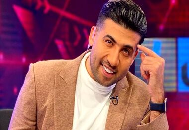 عکس | واکنش مجتبی پوربخش، مجری اخراجی تلویزیون، به جنجال استقلال و پرسپولیس