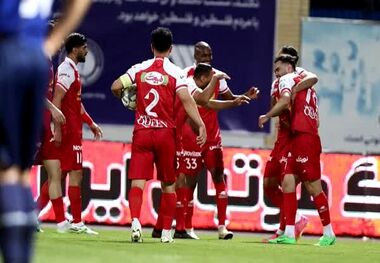 پیشنهاد دلاری تیم لیگ برتری به ستاره‌های پرسپولیس